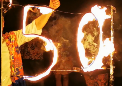 Brennende 50 für den Geburtstag - Feuershow von Christiane Meyer / Miigaa